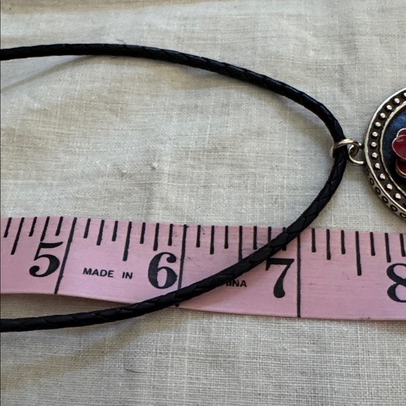 Brighton Opening Night At The Opera Black Leather Cord Red Flower Necklace. - Picture 8 of 10